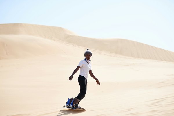 Quels sont les meilleurs endroits pour pratiquer le sandboard dans le désert d'Atacama, Chili?